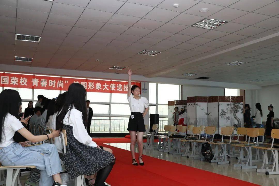 了解恋人之间相处到什么阶段才适合带对方回家见家长?社区,分享热点话题